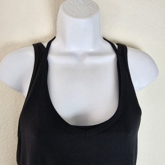 Champion Layered Tank Top With Strappy Twisted Back Sports Bra - Picture 3 of 14